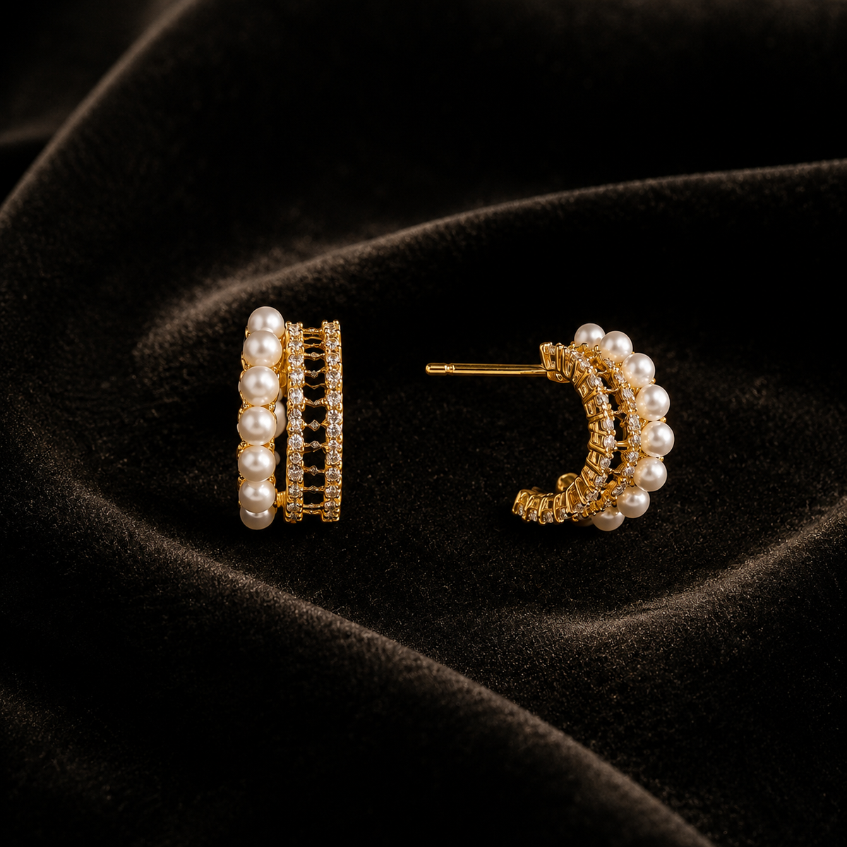 Boucles d’Oreilles Asymétriques Dorées — Éclat