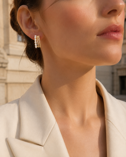 Boucles d’Oreilles Asymétriques Dorées — Éclat