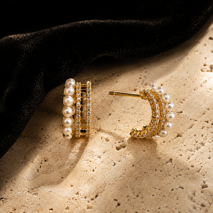 Boucles d’Oreilles Asymétriques Dorées — Éclat